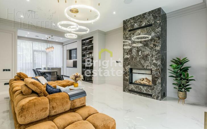 3-этажный таунхаус 240 м² с отделкой