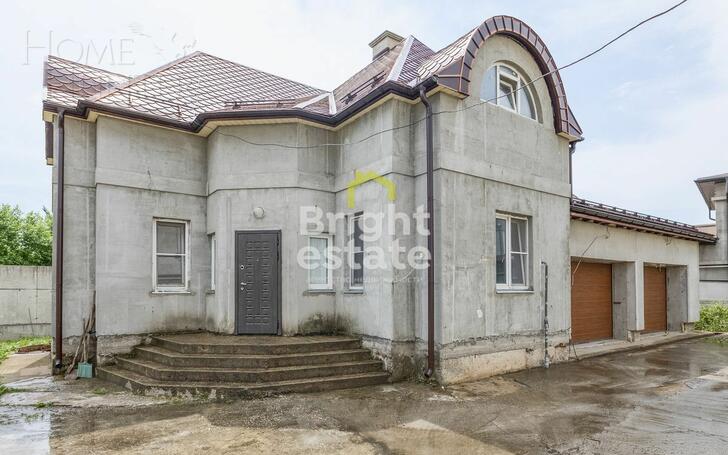 2-этажный коттедж 1 686 м² с отделкой
