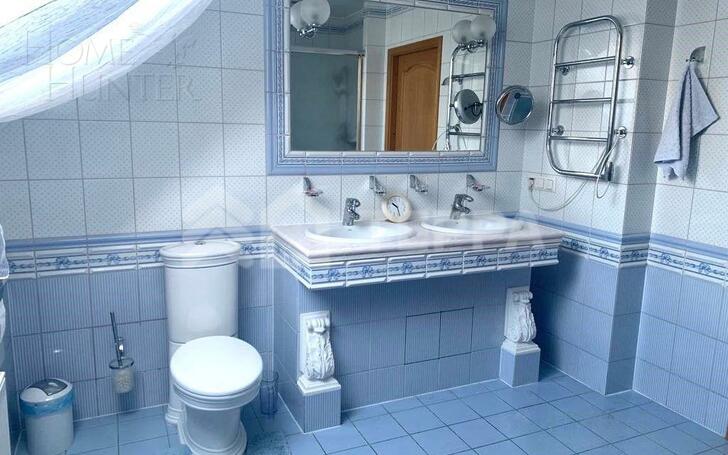 2-этажный коттедж 550 м² с отделкой