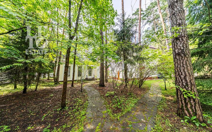 2-этажный коттедж 1 250 м² с отделкой