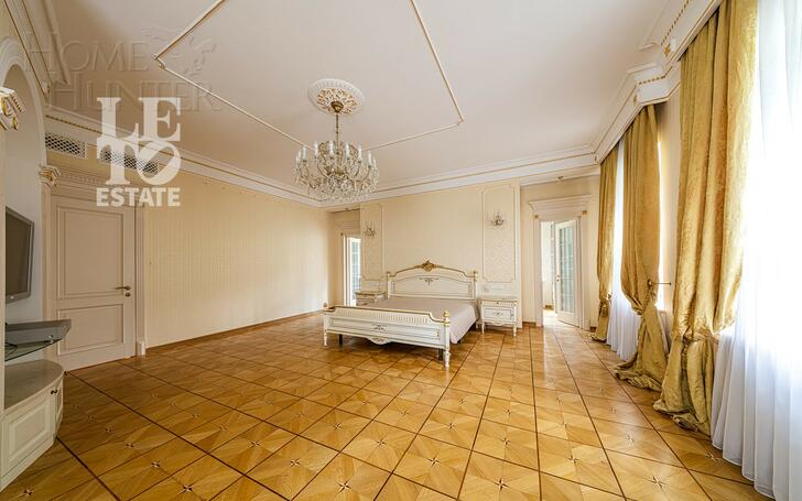 2-этажный коттедж 1 250 м² с отделкой