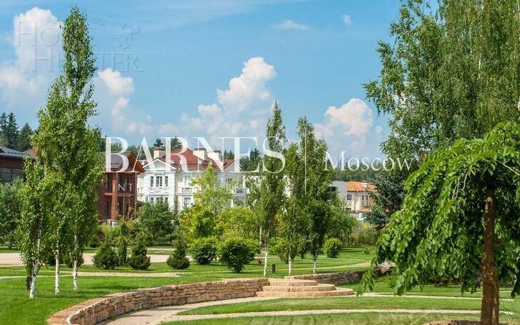Участок 15 сот. в охраняемом поселке