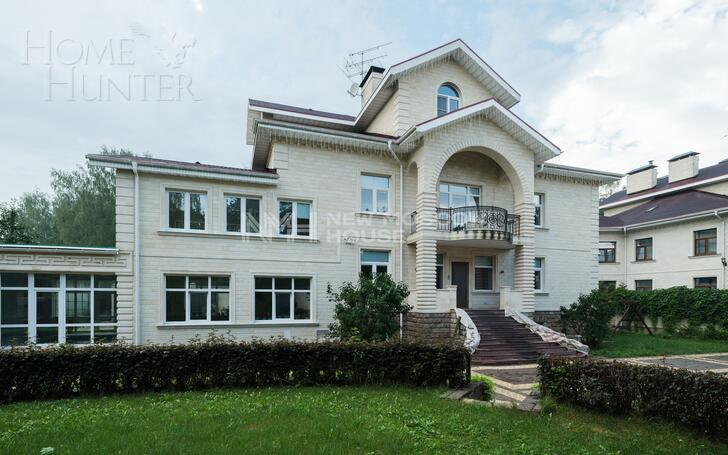2-этажный коттедж 1 087 м² с отделкой
