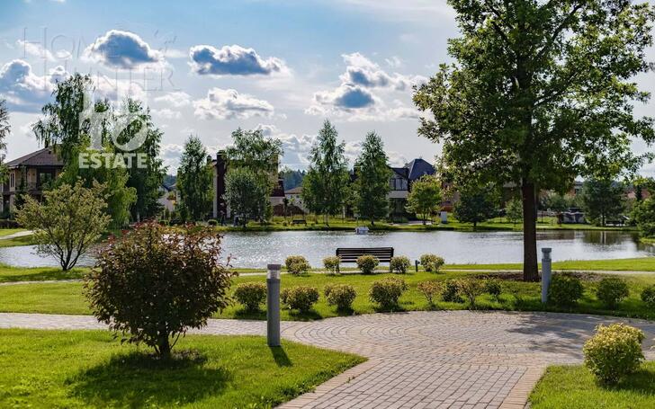 2-этажный коттедж 304 м² с отделкой