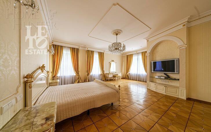 2-этажный коттедж 1 250 м² с отделкой