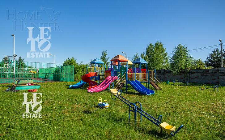2-этажный коттедж 1 100.7 м² с отделкой
