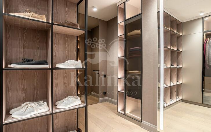 3-КОМН. КВАРТИРА С ОТДЕЛКОЙ 144 М² НА 4 ЭТАЖЕ