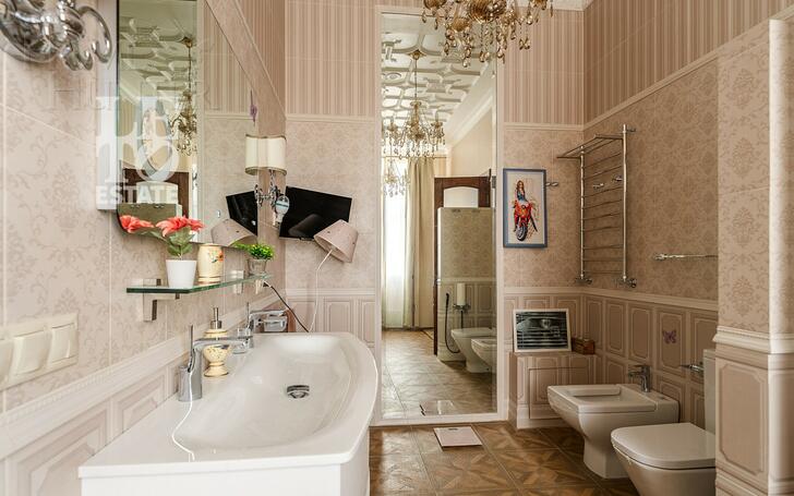 2-этажный коттедж 1 100.7 м² с отделкой