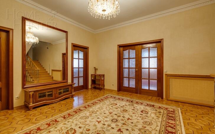 3-этажный коттедж 770 м² с отделкой