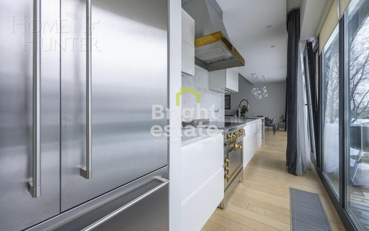 4-КОМН. ПЕНТХАУС С ОТДЕЛКОЙ 220 М² НА 4 ЭТАЖЕ