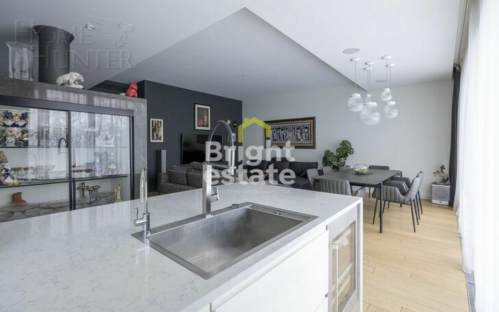 4-КОМН. ПЕНТХАУС С ОТДЕЛКОЙ 220 М² НА 4 ЭТАЖЕ