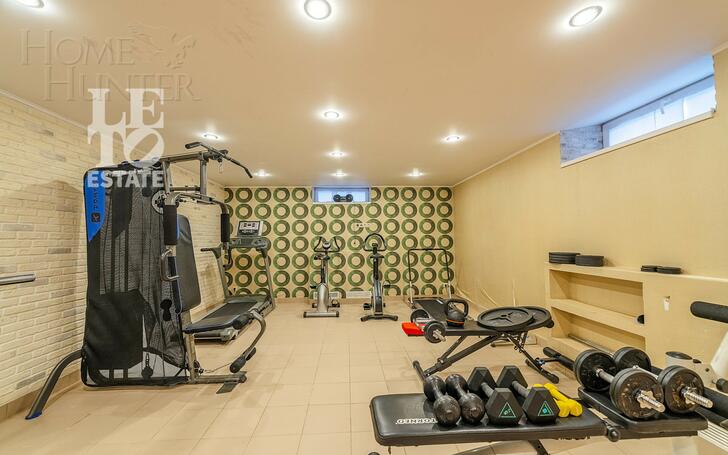 2-этажный коттедж 1 100.7 м² с отделкой