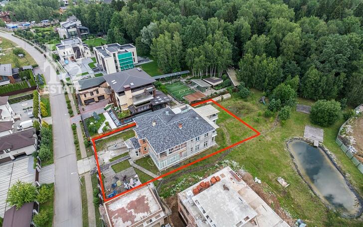 2-этажный коттедж 1 100.7 м² с отделкой