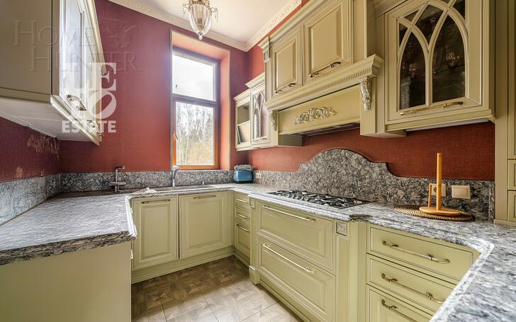 2-этажный коттедж 1 100.7 м² с отделкой
