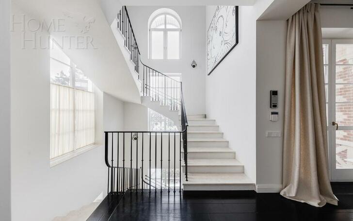 3-этажный коттедж 580 м² с отделкой