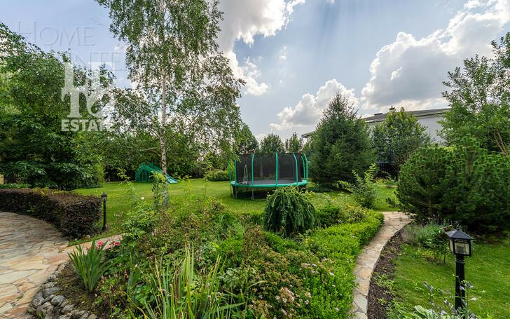 2-этажный коттедж 800 м² с отделкой
