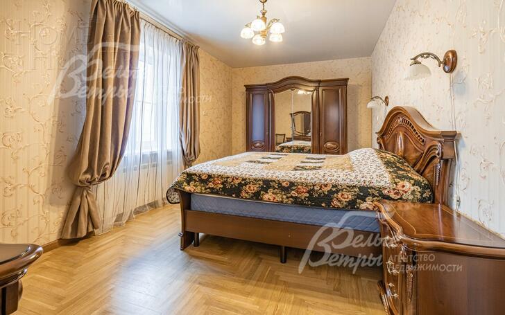 2-этажный коттедж 800 м² с отделкой