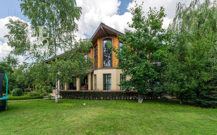 2-этажный коттедж 800 м² с отделкой