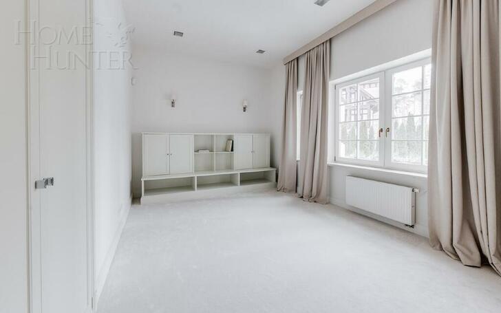 3-этажный коттедж 580 м² с отделкой