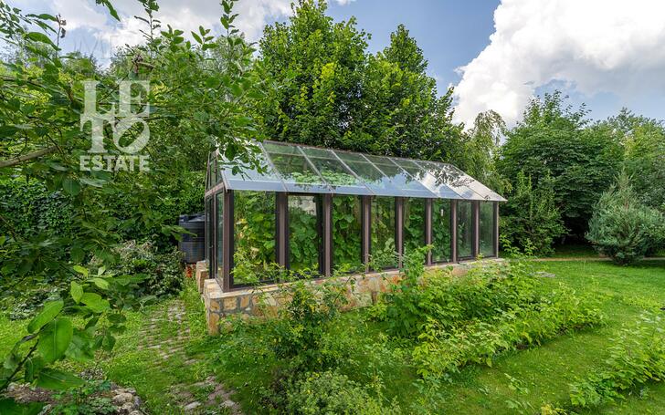 2-этажный коттедж 800 м² с отделкой