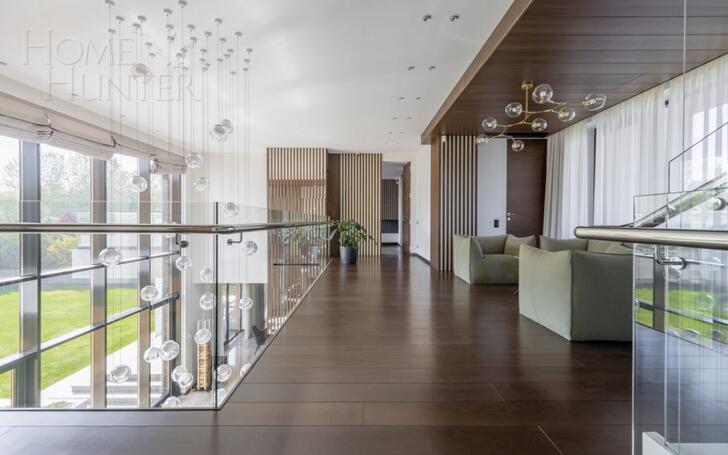2-этажный коттедж 550 м² с отделкой