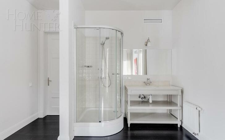 3-этажный коттедж 580 м² с отделкой