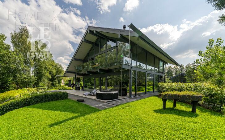 2-этажный коттедж 354 м² с отделкой