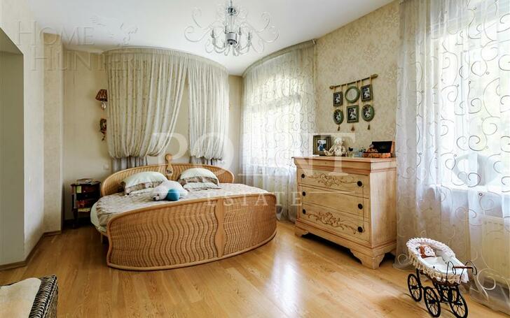 2-этажный коттедж 250 м² с отделкой