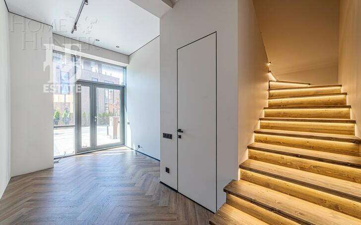 2-этажный таунхаус 168.6 м² без отделки