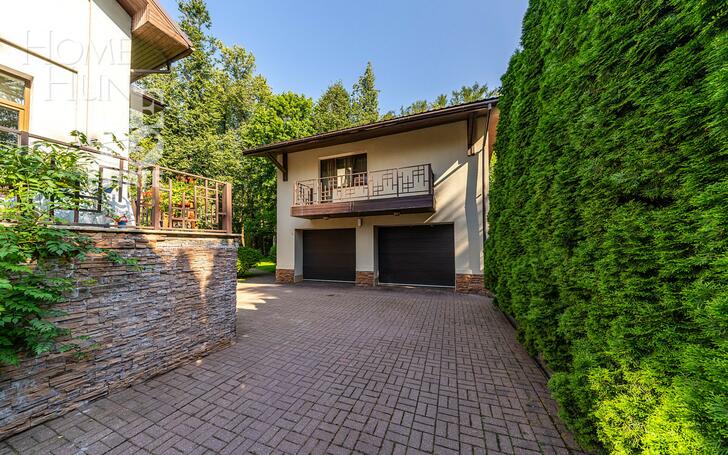 2-этажный коттедж 600 м² с отделкой