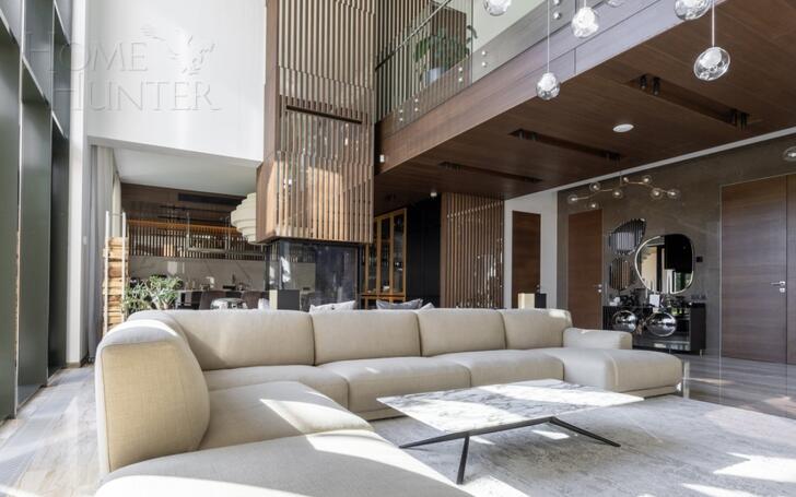 2-этажный коттедж 550 м² с отделкой