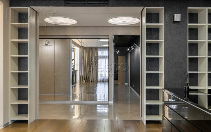 3-КОМН. КВАРТИРА С ОТДЕЛКОЙ 220 М² НА 4 ЭТАЖЕ