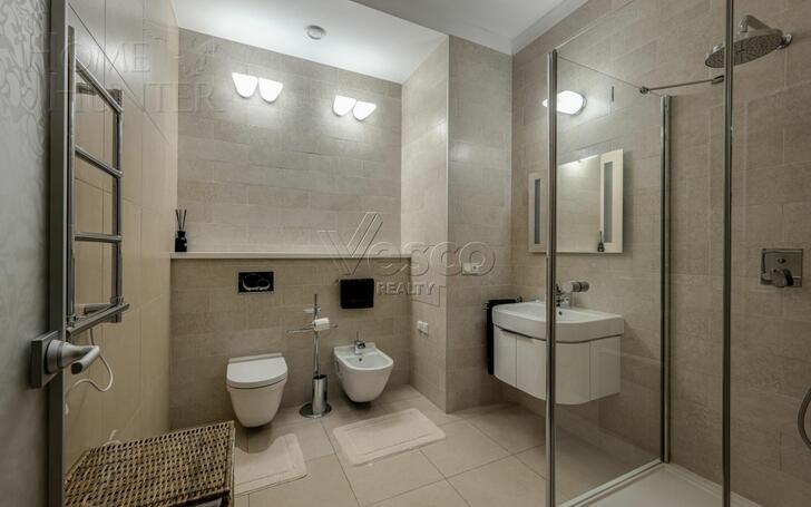 3-КОМН. КВАРТИРА С ОТДЕЛКОЙ 220 М² НА 4 ЭТАЖЕ