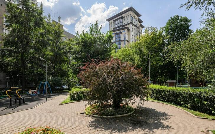 3-КОМН. КВАРТИРА С ОТДЕЛКОЙ 220 М² НА 4 ЭТАЖЕ