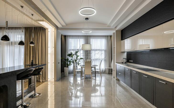 3-КОМН. КВАРТИРА С ОТДЕЛКОЙ 220 М² НА 4 ЭТАЖЕ