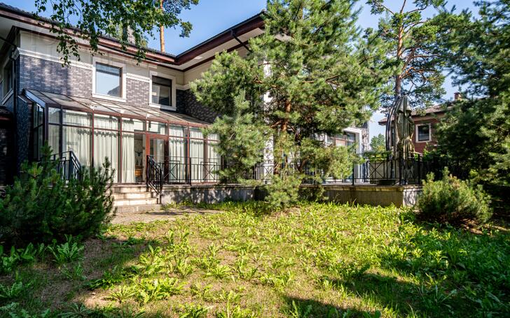 2-этажный коттедж 420 м² с отделкой