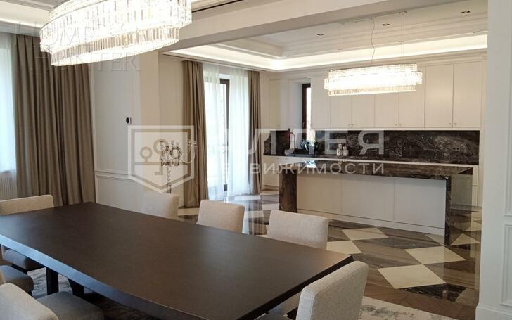 2-этажный коттедж 830 м² с отделкой