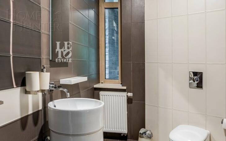 2-этажный коттедж 1 622 м² с отделкой