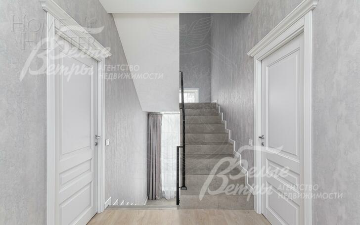 2-этажный коттедж 270 м² с отделкой