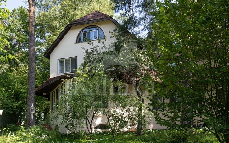 2-этажный коттедж 391.8 м² с отделкой