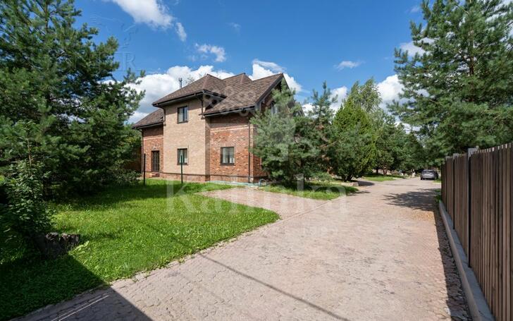 2-этажный коттедж 235 м² без отделки