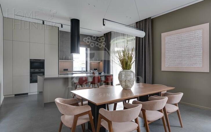 2-этажный коттедж 320 м² с отделкой