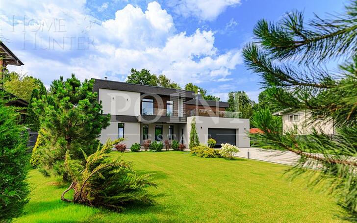 2-этажный коттедж 540 м² с отделкой