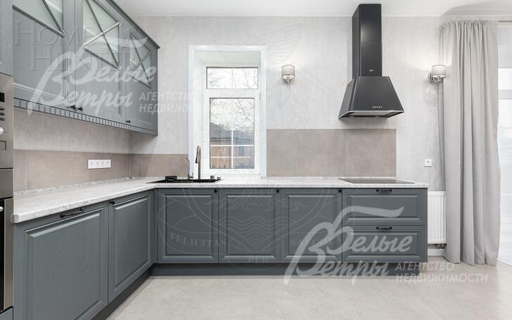 2-этажный коттедж 270 м² с отделкой