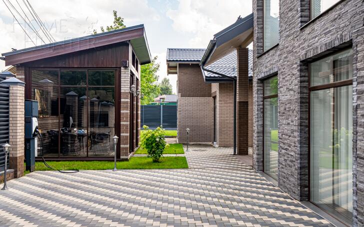 2-этажный коттедж 350 м² с отделкой