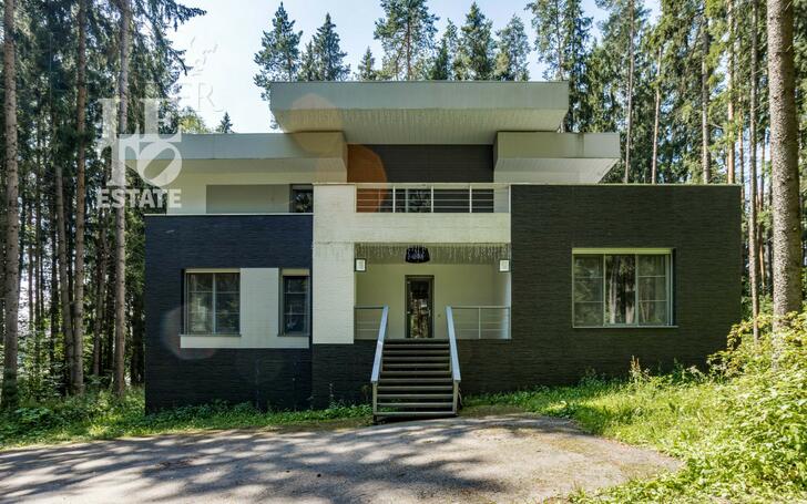 2-этажный коттедж 455 м² с отделкой