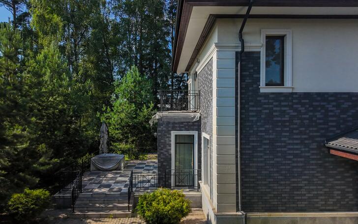2-этажный коттедж 420 м² с отделкой