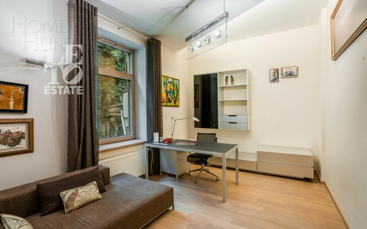 2-этажный коттедж 1 622 м² с отделкой