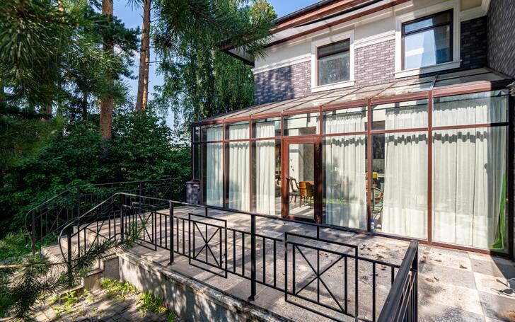 2-этажный коттедж 420 м² с отделкой