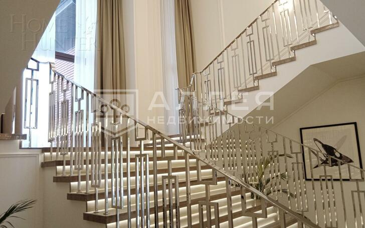 2-этажный коттедж 830 м² с отделкой